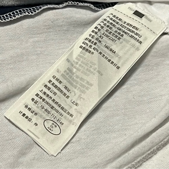 Hollister cropped half button up shirt stretchy super soft with an embroidery H - Picture 5 of 6